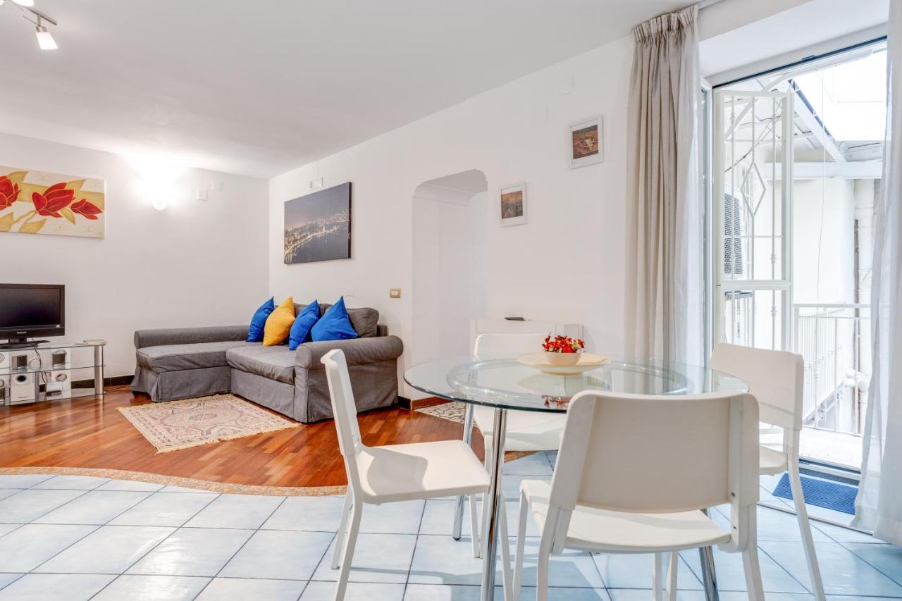 Guesthost - Casa Querida Central & Elegant Flat Nápoly Kültér fotó